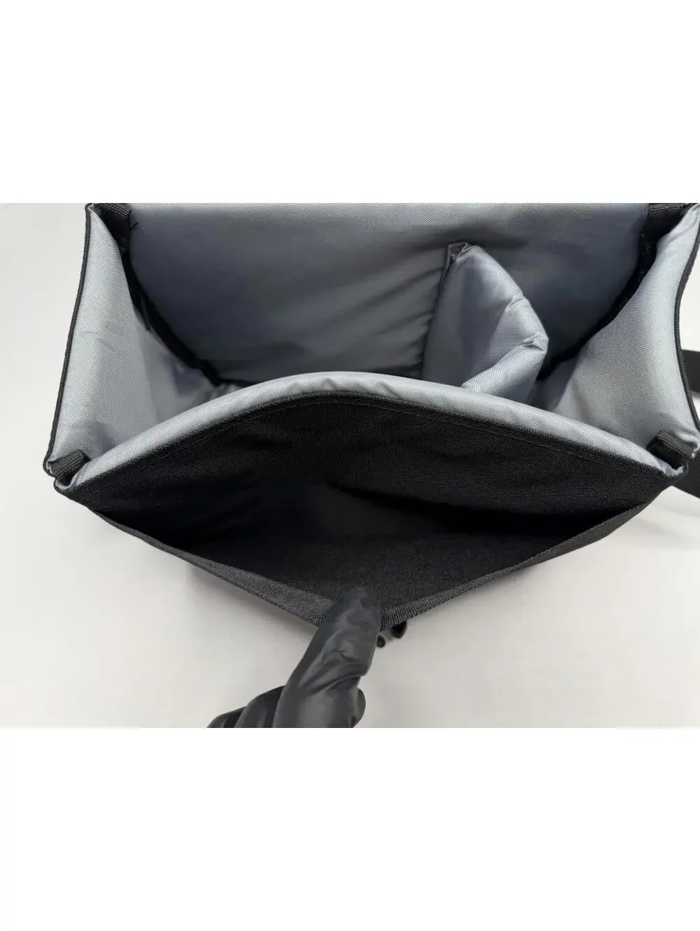 Canon 100ES Carry/Shoulder Bag + Case Logic Camera Bag P65C